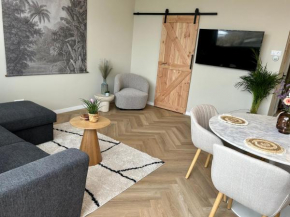 Amsterdam Beach Apartment 33, Private Garden